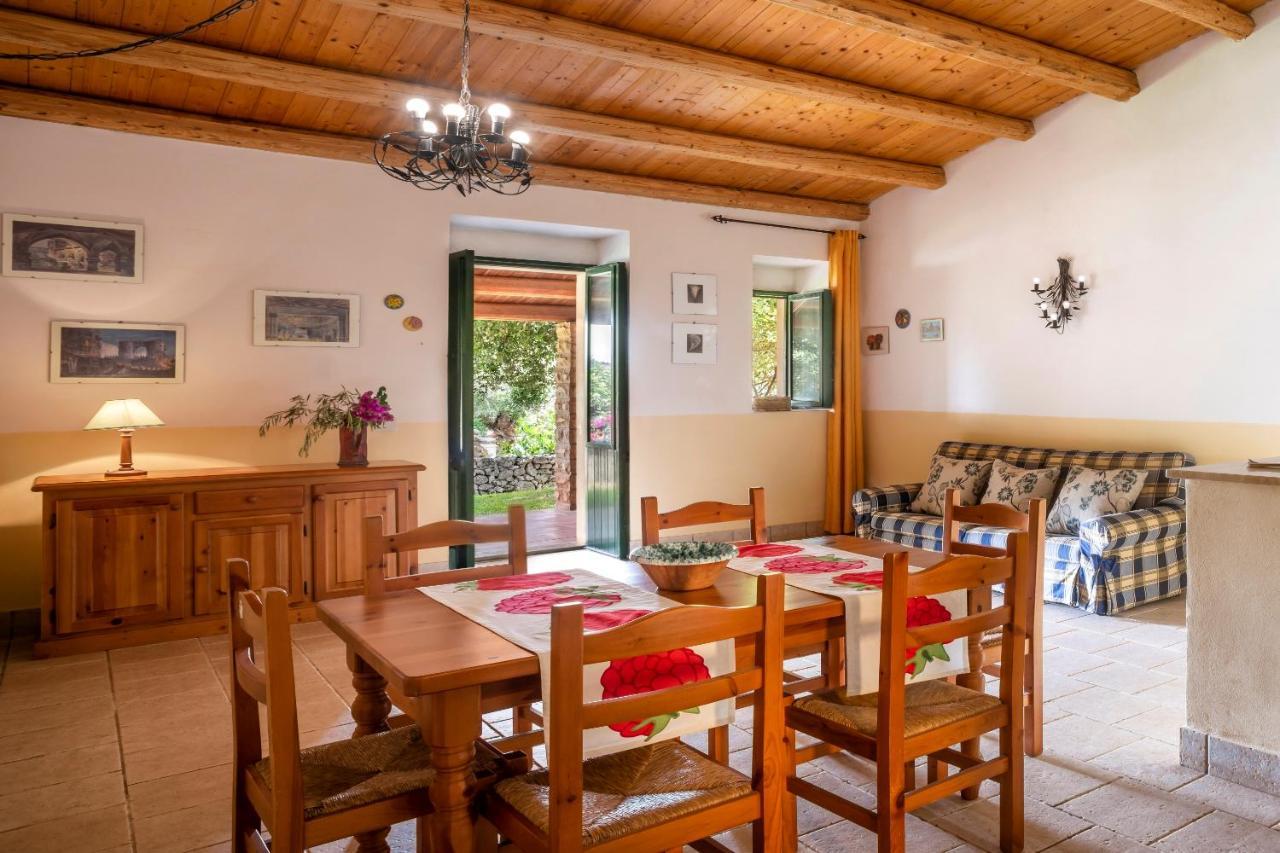 Agriturismo Borgo Degli Ulivi Canicattini Bagni Zewnętrze zdjęcie