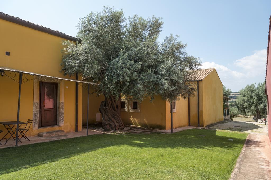 Agriturismo Borgo Degli Ulivi Canicattini Bagni Zewnętrze zdjęcie