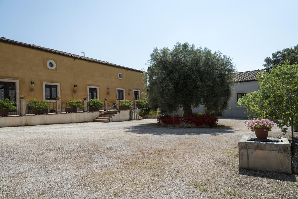 Agriturismo Borgo Degli Ulivi Canicattini Bagni Zewnętrze zdjęcie
