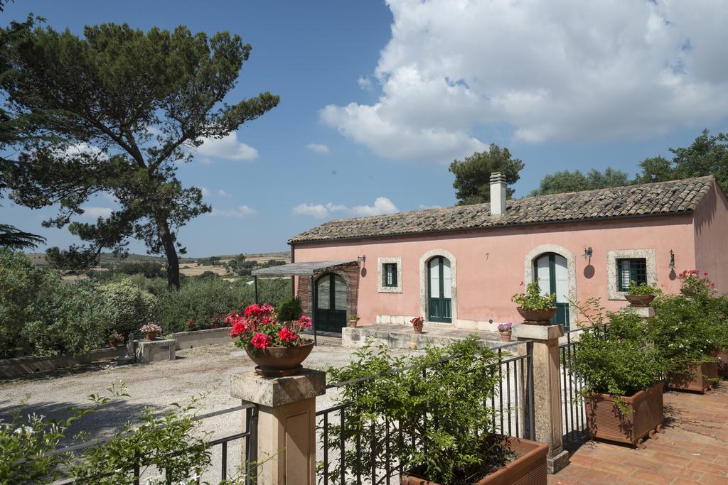 Agriturismo Borgo Degli Ulivi Canicattini Bagni Zewnętrze zdjęcie